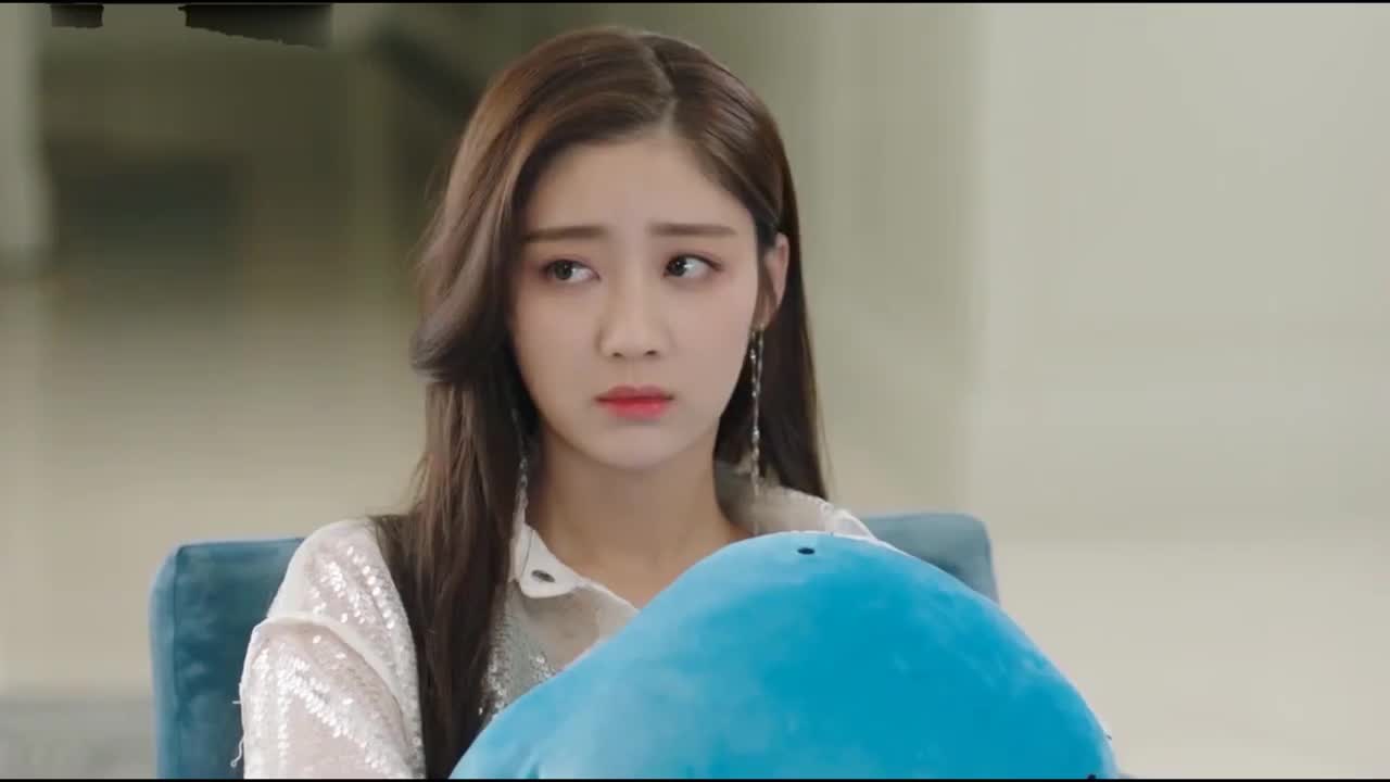 身为一个胖子:爱情事业二选一,美女超模陷入两难境地