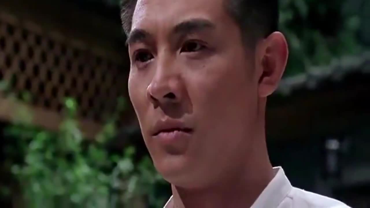 霍元甲的儿子对战陈真,陈真处处留手,怎料对方却毫不留情!