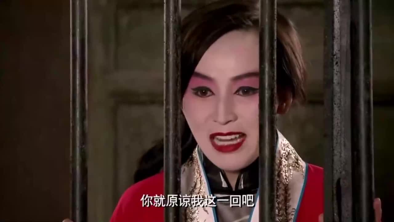 铁梨花:4太太犯了大错,旅长气炸了,直接把她关铁牢里面!