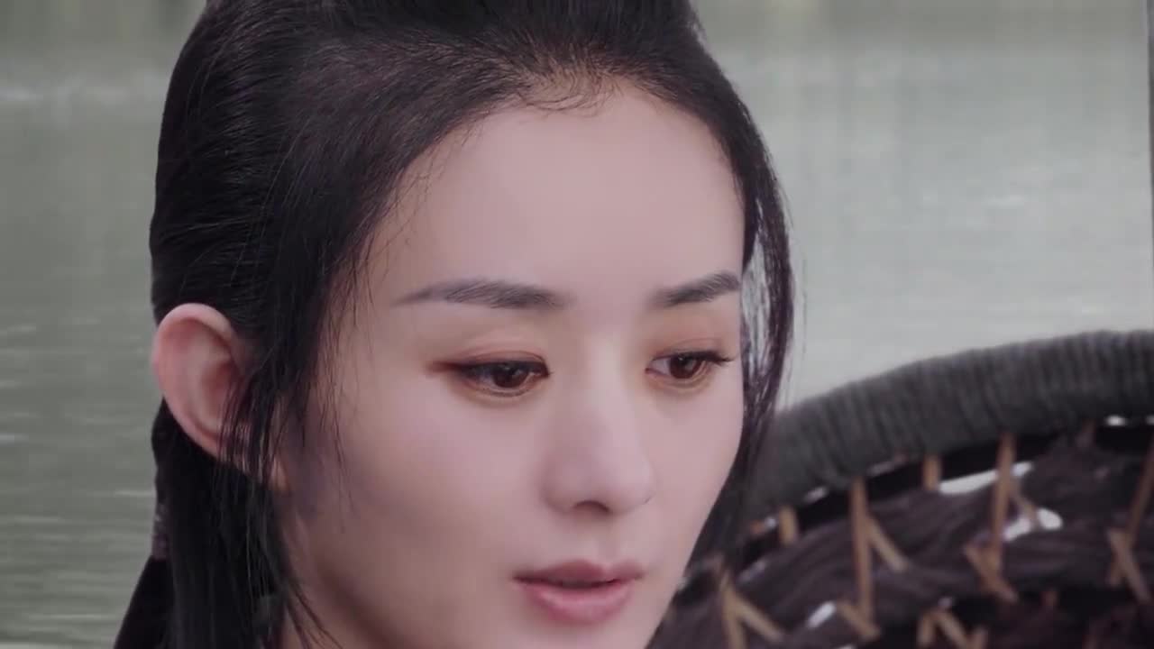 阿翡听闻谢霉霉幼时的悲惨经历,满眼心疼跟宠爱的眼神,太有爱了