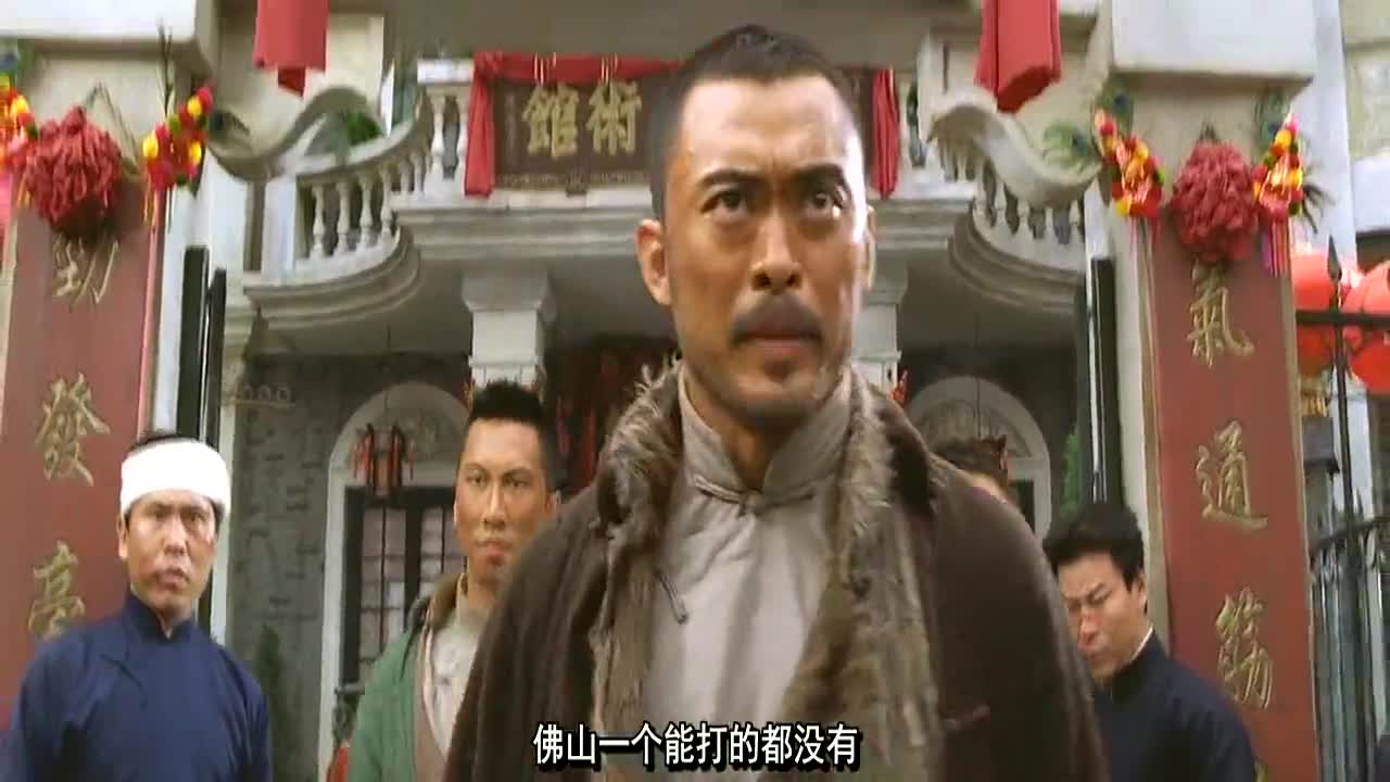 00:00 05:14 05:14 为您推荐: vr黑色洛城:赤手空拳击倒匪徒,警察故事