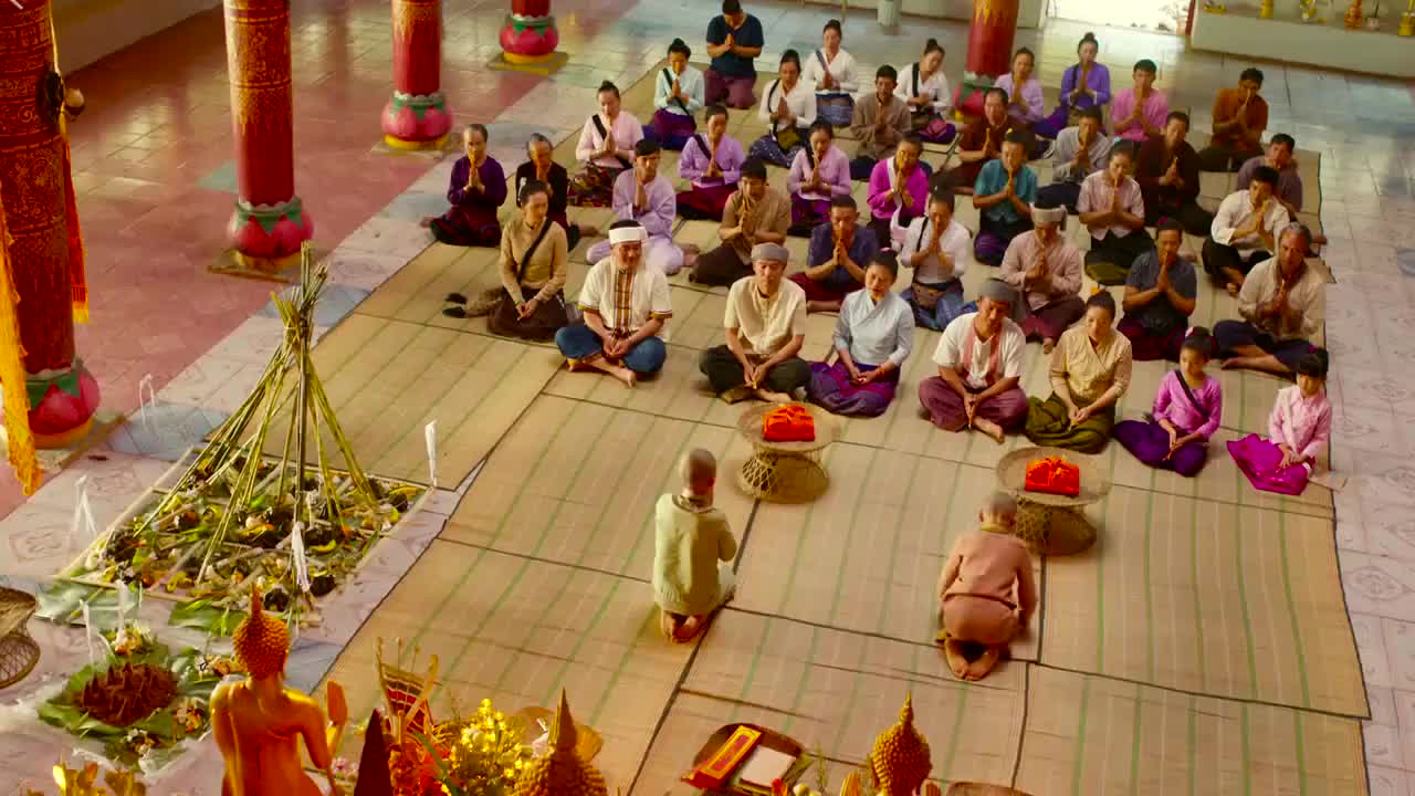 寺院住持开始出家仪式!