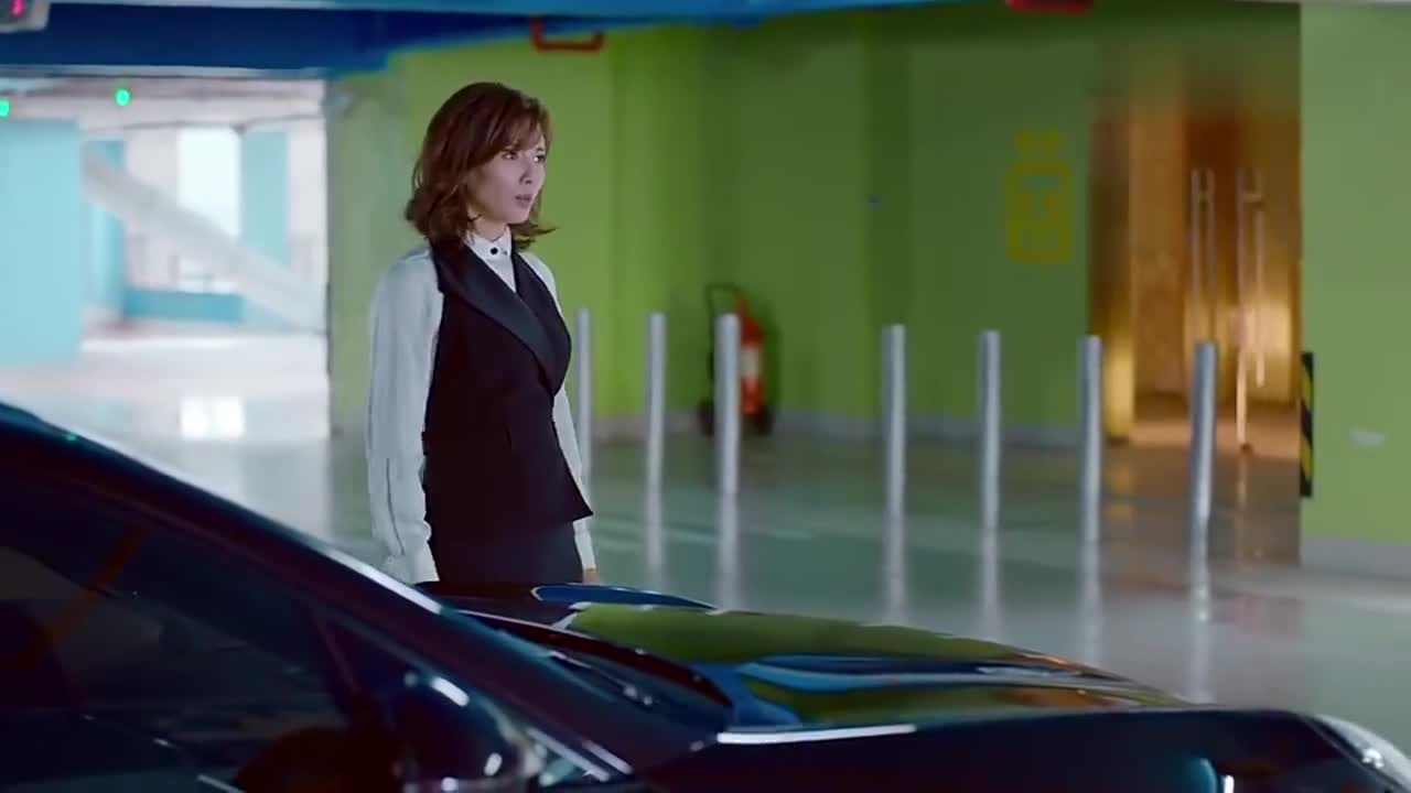 欢乐颂小曲故意设圈套引起阿关囡注意治的就是你