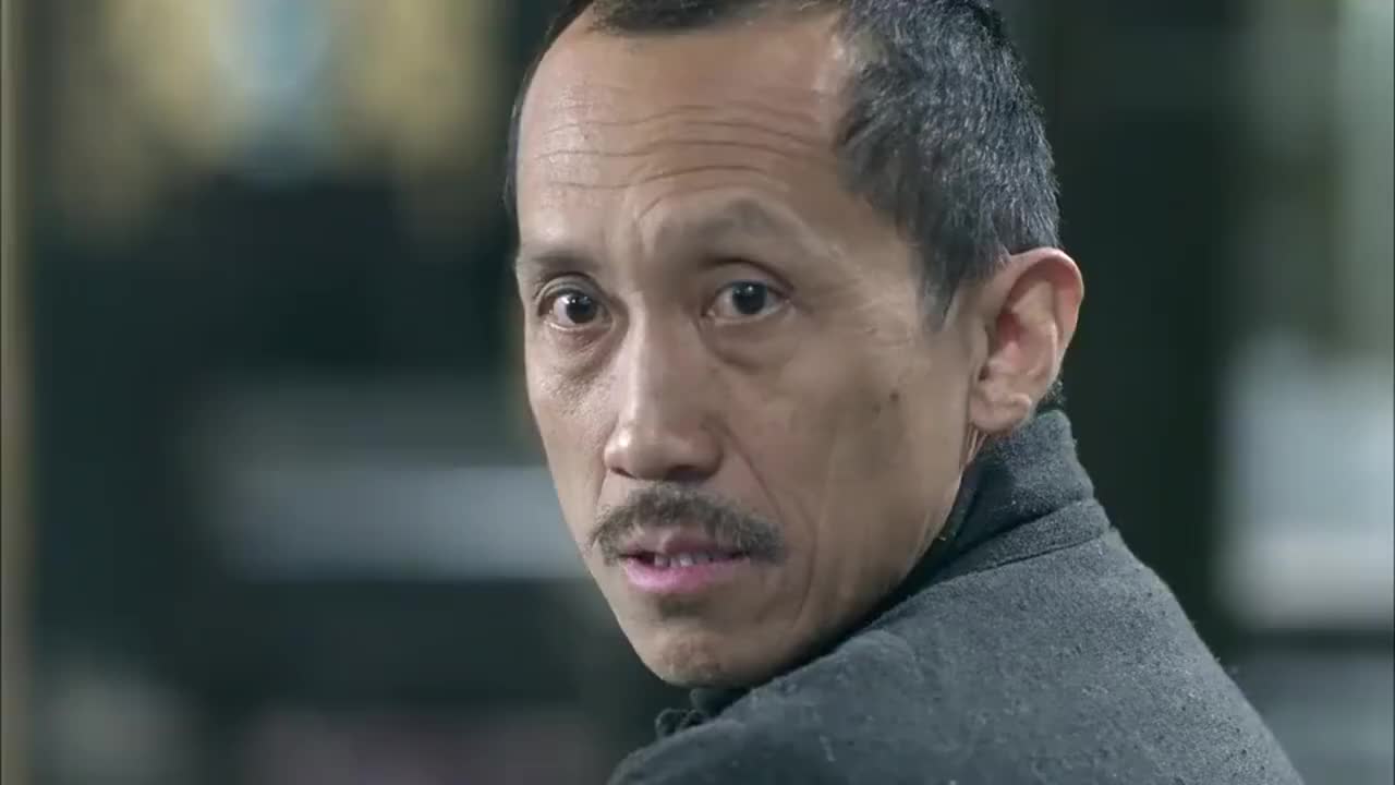 我的特一营老猫大口喝酒大口吃肉当地美食就是好