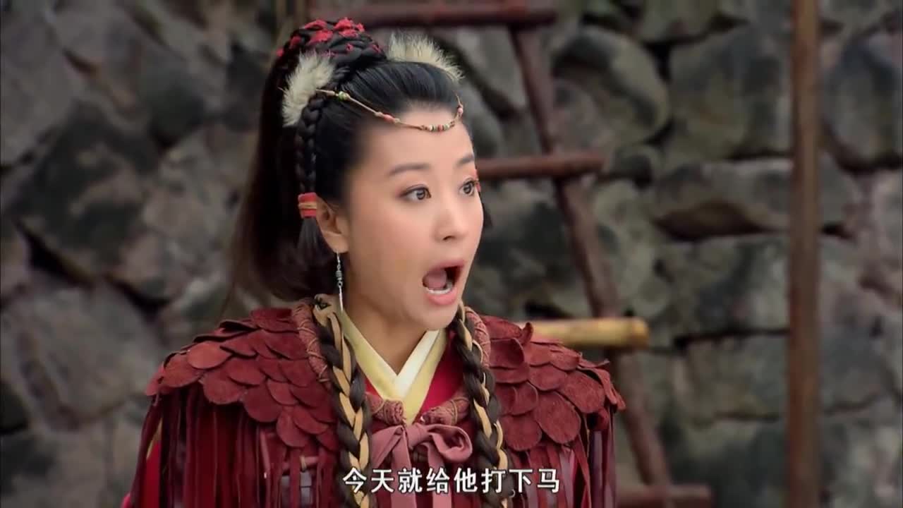 穆桂英挂帅穆桂英出寨迎敌刚出门杨宗保就开始对起了山歌