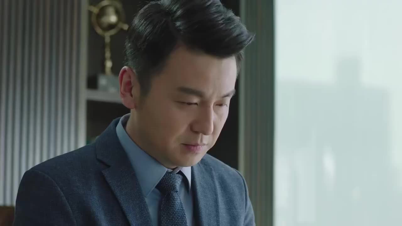 我的前半生陈俊生下班凌玲等着他一起走着