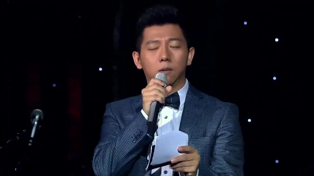 胡海泉当主持人念错台词场面爆笑