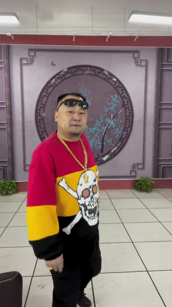 跟少年彪哥长得一样