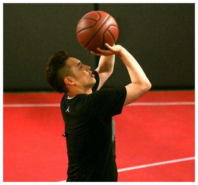 全美高中拿下55分的华人|潘玮柏|篮球|音乐_新浪新闻