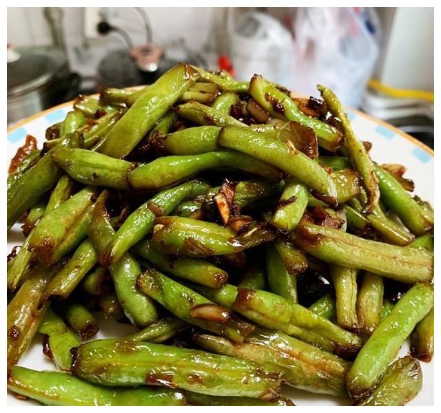 家常素菜菜谱干煸四季豆简单营养下饭比肉好吃又健康
