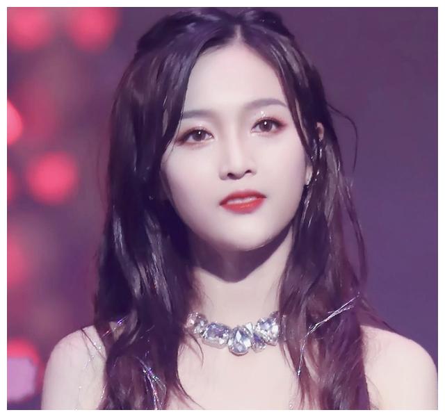 女团出道的中国女明星,个个貌美如花,谁最让你心动!