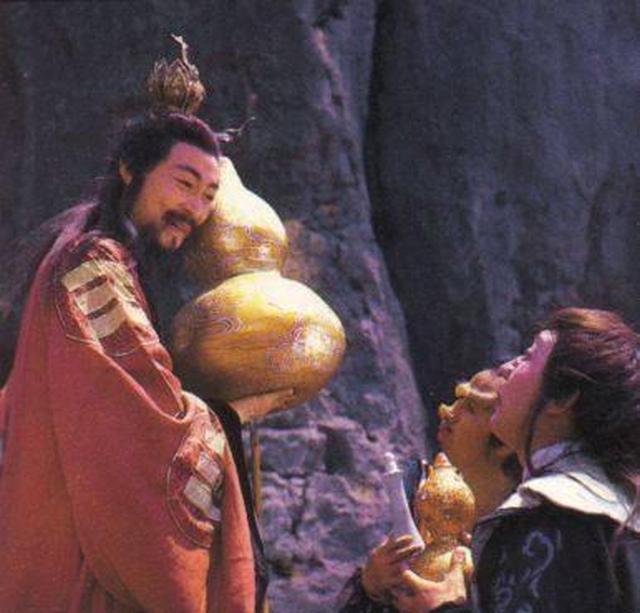 西游记中的阴阳二气瓶很厉害,但只能排第二,最厉害的瓶子是这个