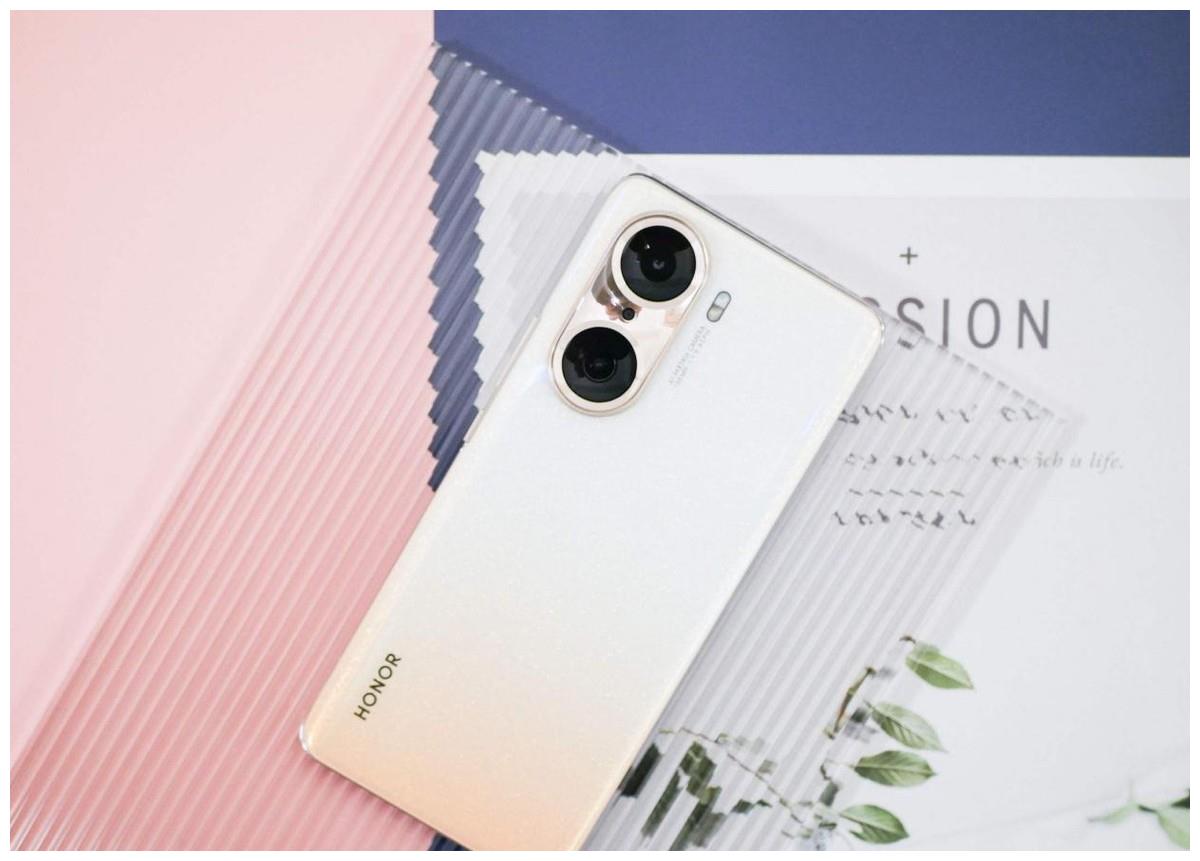 最新款荣耀note20被曝光硬件有大突破外观美滋滋