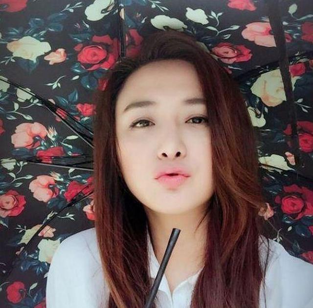 《神探狄仁杰》中狄胖胖身边的卧底,没想到现代装的她这么美