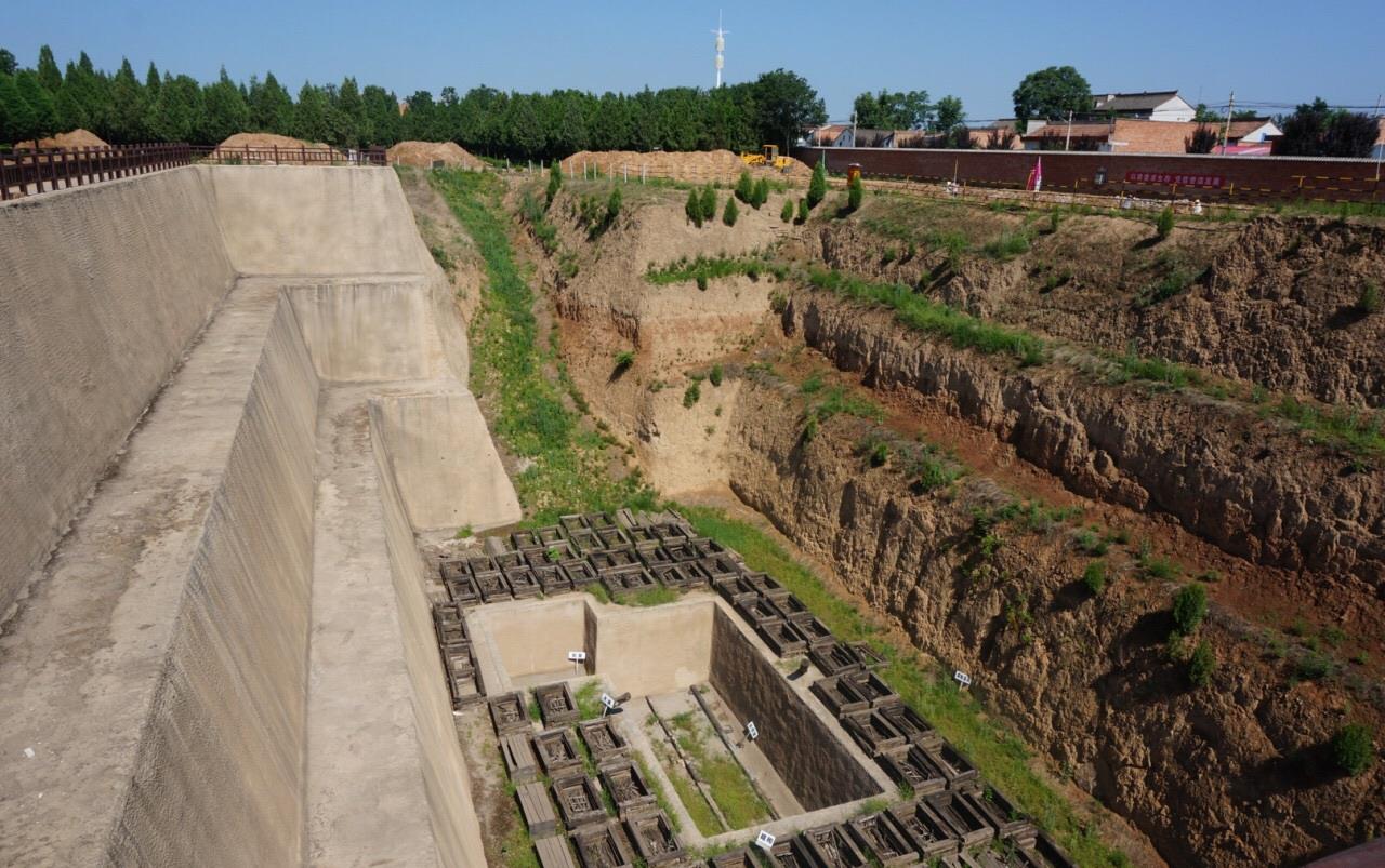 陕西省 宝鸡市 凤翔县 秦公一号大墓 中国现今发掘的最大墓葬