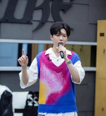 微博惊现“李云迪嫖娼被拘”，是披荆斩棘的哥哥中那个李云迪吗休闲区蓝鸢梦想 - Www.slyday.coM