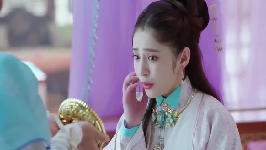 丑公主变美恢复容貌,一旁的驸马都看傻了!