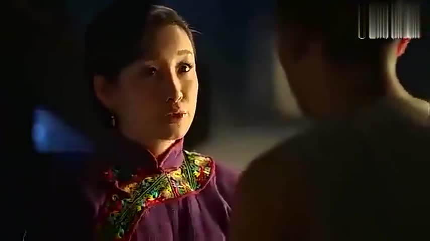 红高粱大少奶奶喝了几碗酒终于向罗汉表露心意胆子太大了
