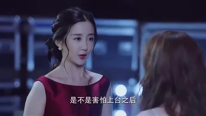 泡沫之夏心机姚淑儿为赢得比赛让尹夏沫喝下这瓶矿泉水