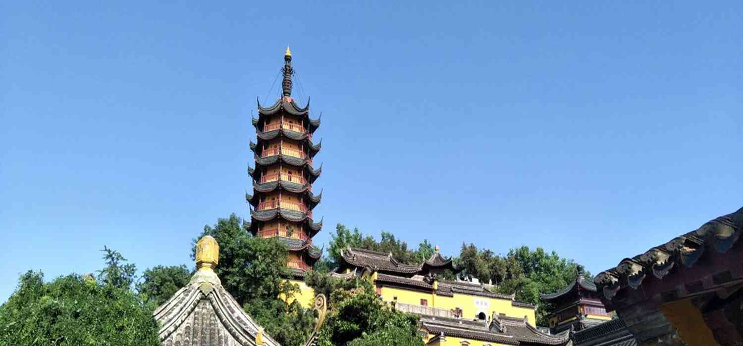江南佛教圣地金山寺知道在哪座城市吗据说还是唐僧出家地