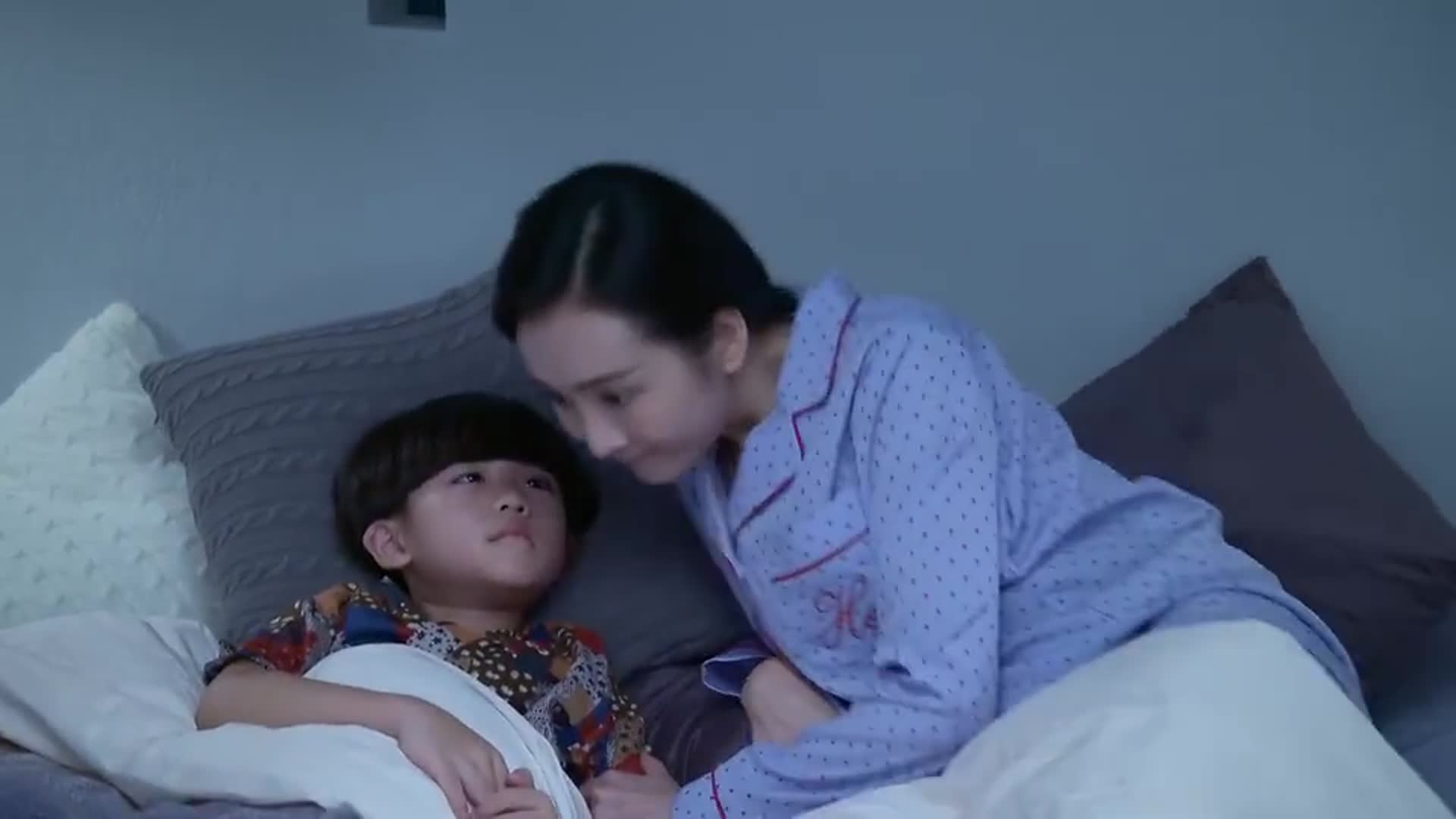 周末父母轩轩告诉妈妈自己其实不想当周末宝宝