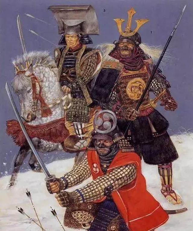 日本武士最初是怎么产生的,他们效忠的对象是日本天皇吗