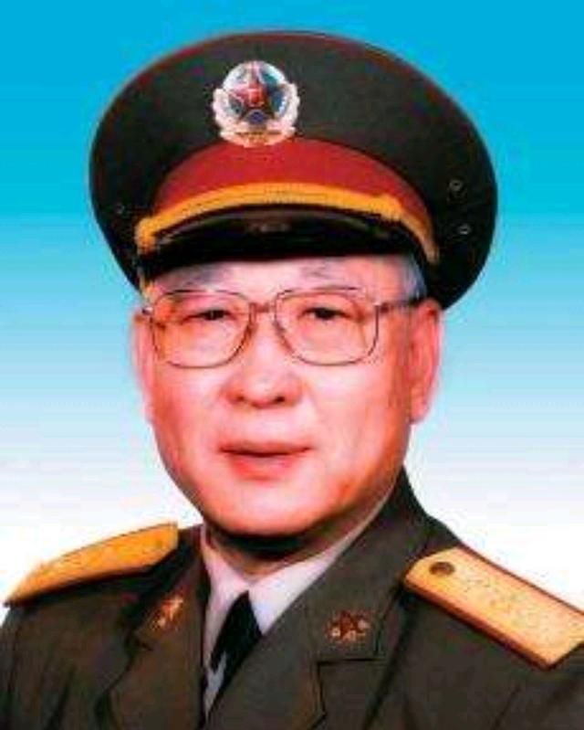 二,政治部主任:曹和庆