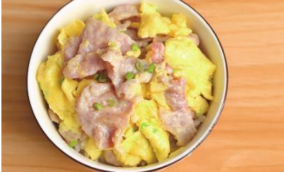 鸡蛋和它搭配做菜,好吃又美味,妈妈必备