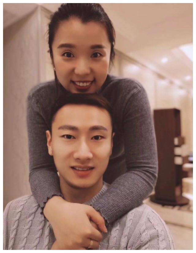 丈夫两次夺金,恋情曾引争议|赵芸蕾|田卿|张楠_新浪新闻