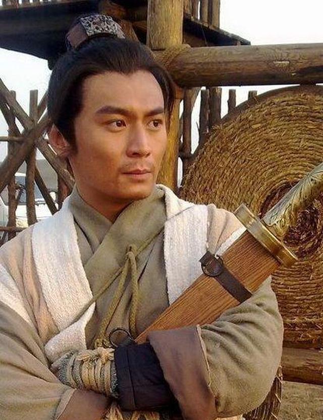 水浒传里杨雄石秀因何差点被晁盖斩了只有此人看明白了