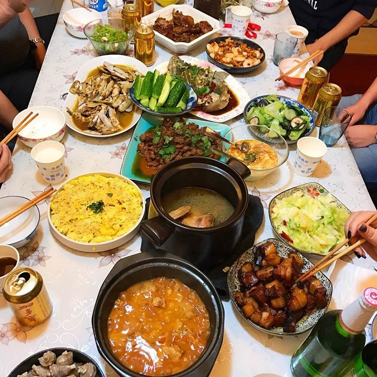 娘家人的美食,娘对我们的爱浓缩在舌尖上,餐桌上,饭后的热炕头