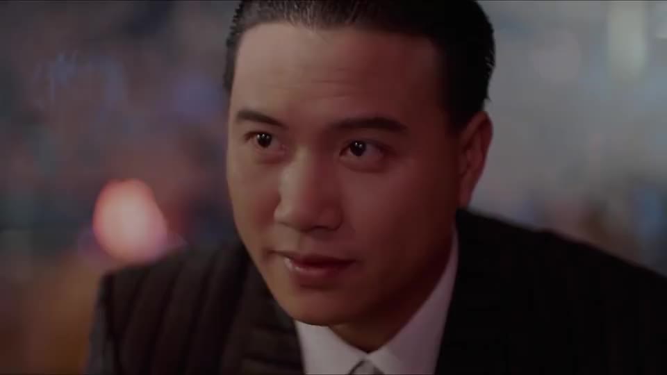 万梓良的演技没的说,谈笑间的霸气简直无人能敌