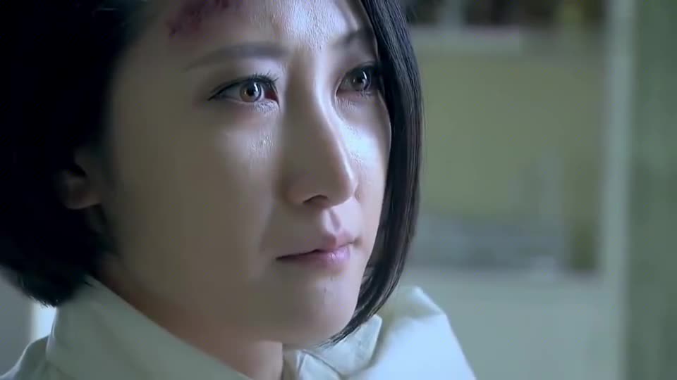 狐影:双方换人质,女大佐没想到自己人早就死了,气得一直吐血!