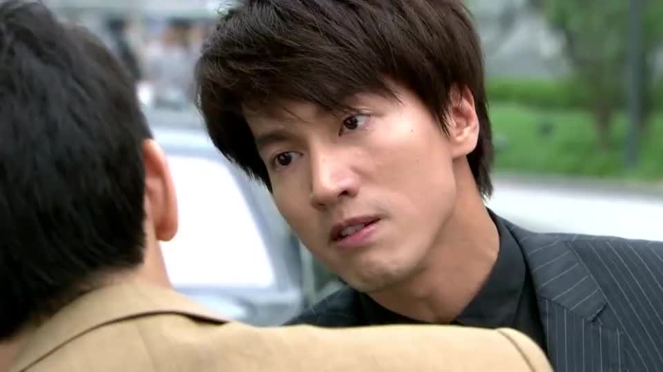 恋恋不忘厉仲谋是有多恨向俊呀看见向俊都咬牙切齿的