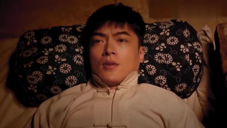 区小队:队长问小伙谈相好的事,小伙让队长别瞎想!