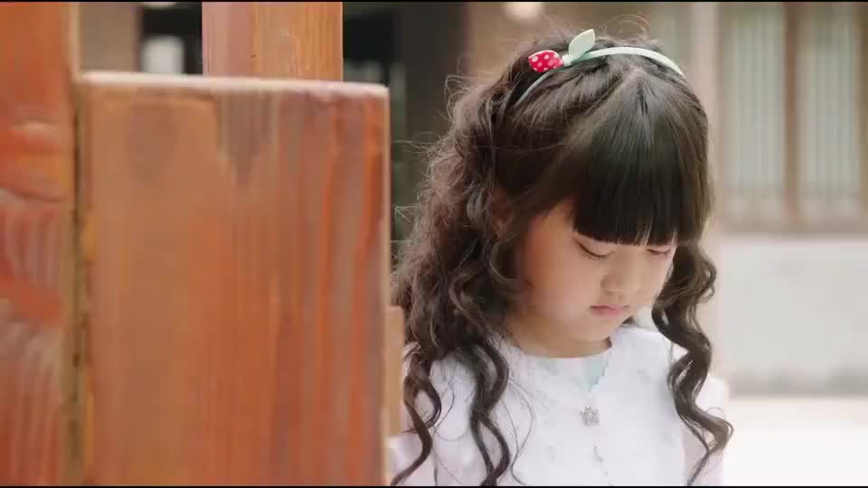 因为遇见你:爸爸妈妈闹离婚,依蓓一脸不高兴,云凯心疼送风筝|因为遇见