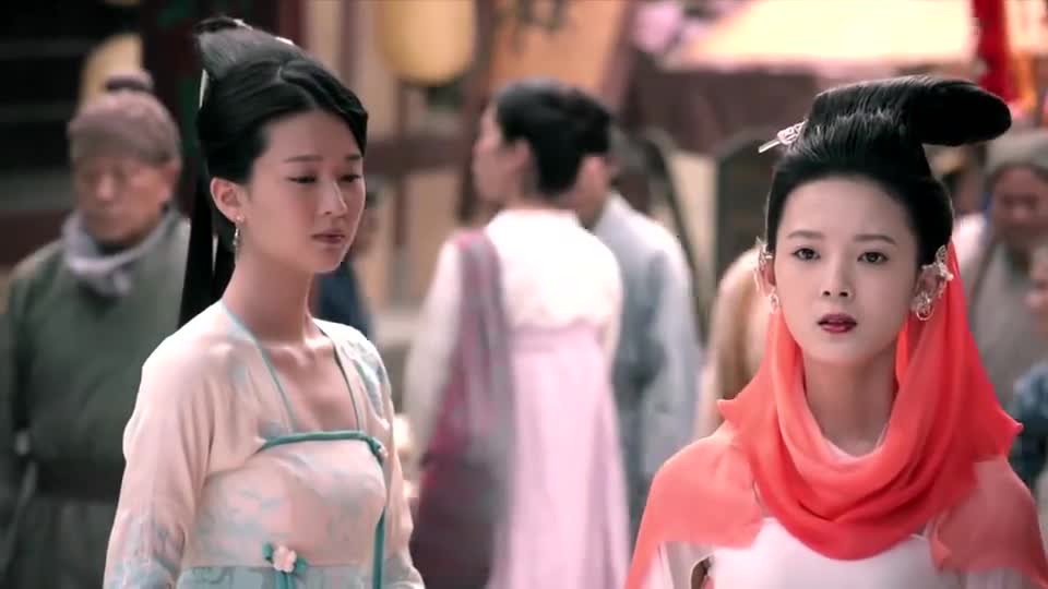 青丘狐传说阿绣凭着自己的直觉知道花月所言并非真心实意