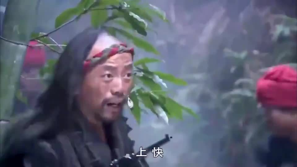 剿匪：我军占领火药库，6名特种兵疯狂扫射，全程真是热血沸腾