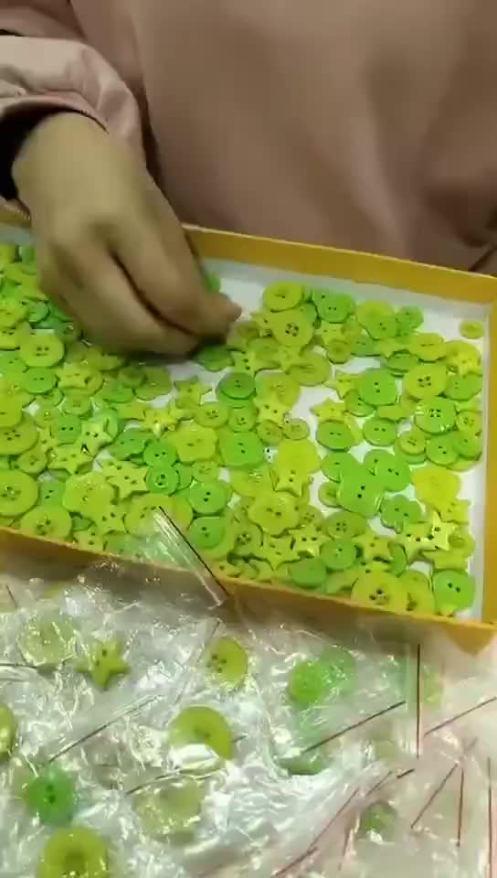 手工活加工外发 纽扣分装