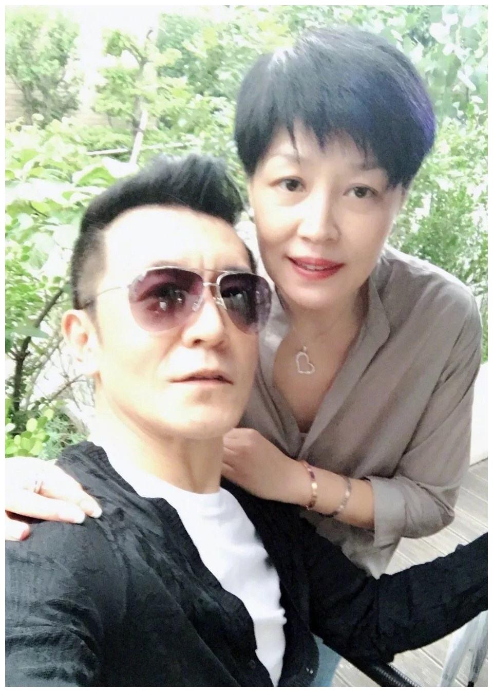 李咏离世4年,再看哈文的状况,才明白嫁给李咏是最好的选择休闲区蓝鸢梦想 - Www.slyday.coM 李咏离世4年,再看哈文的状况,才明白嫁给李咏是最好的选择休闲区蓝鸢梦想 - Www.slyday.coM