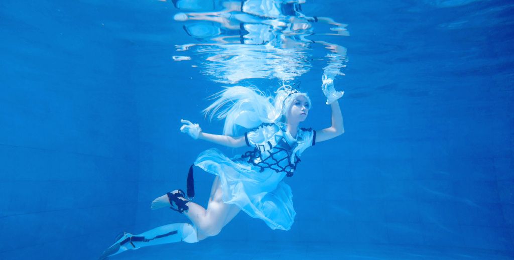 少女前线no.214cos:在水下的小仙女,是怎么抵抗浮力的