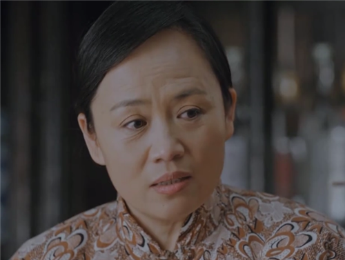 父母爱情巩小梅和这位农村亲戚来到正阳门下你还认识她们吗