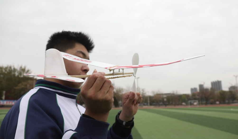 衡中科技节之橡筋动力飞机比赛