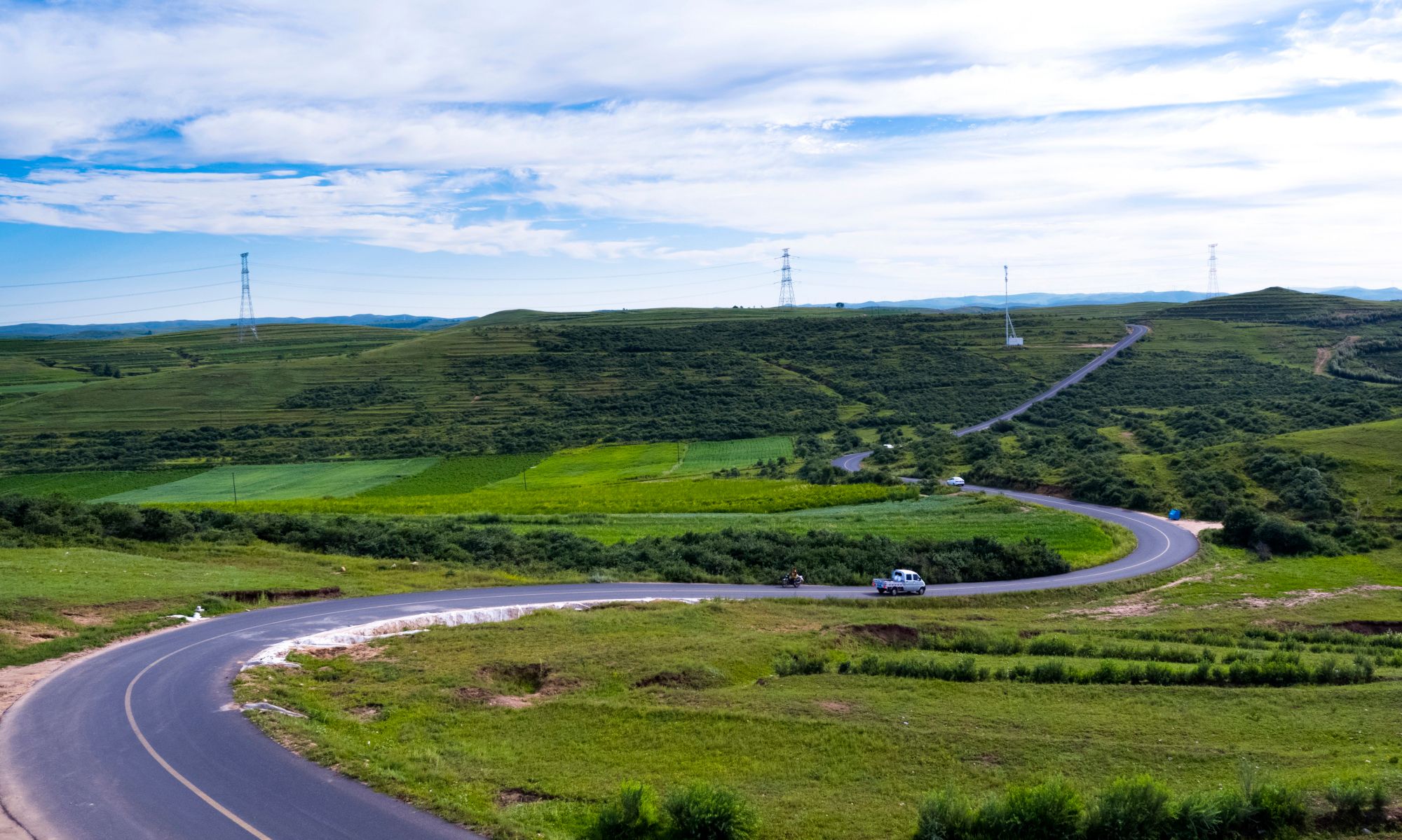 张北草原天路的另一面,去过的人都说后悔,为啥还有很多人前往?
