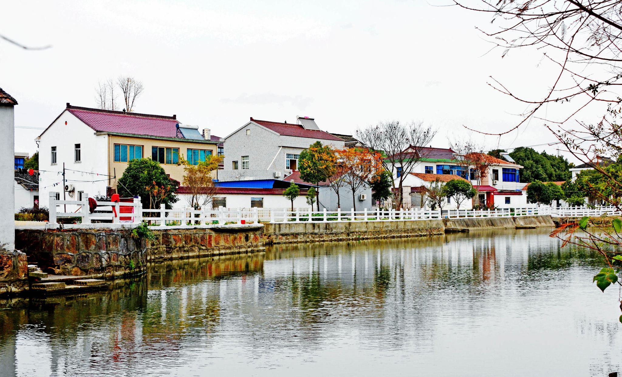 东港新巷村2020农村面貌改造提升焕然一新.江苏无锡锡山区.