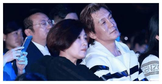 李咏离世4年,再看哈文的状况,才明白嫁给李咏是最好的选择休闲区蓝鸢梦想 - Www.slyday.coM 李咏离世4年,再看哈文的状况,才明白嫁给李咏是最好的选择休闲区蓝鸢梦想 - Www.slyday.coM