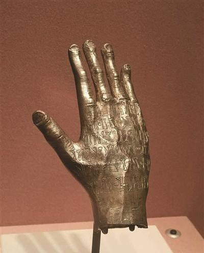 大英博物馆展出诡异"铜手",它模样有点怪,还解开三个历史谜团