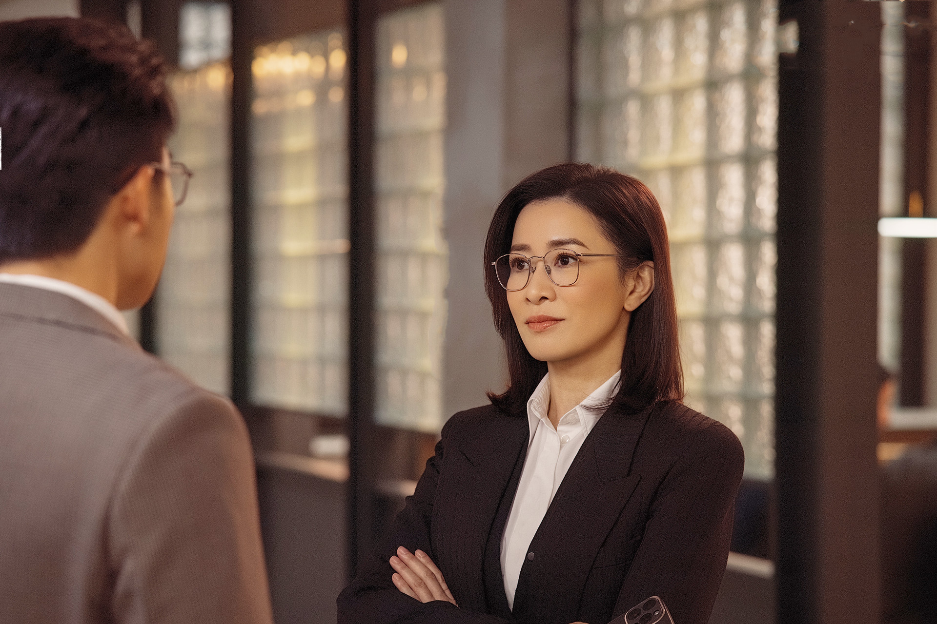 《正义女神》：佘诗曼演绎冷面无私的法庭裁判官