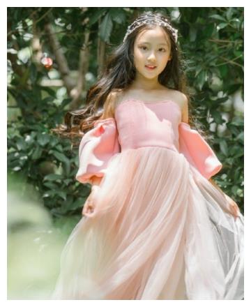 张婉儿|易烊千玺|关晓彤_新浪新闻