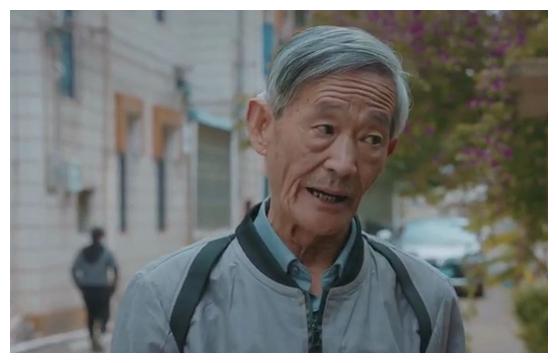 因天龙八部大火,老戏骨应宝林近况流出,无戏可拍后成网红